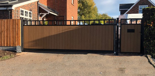 Cantilever Gate image